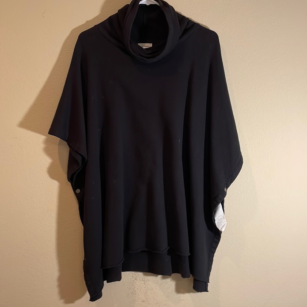 ARITZIA Wilfred free poncho